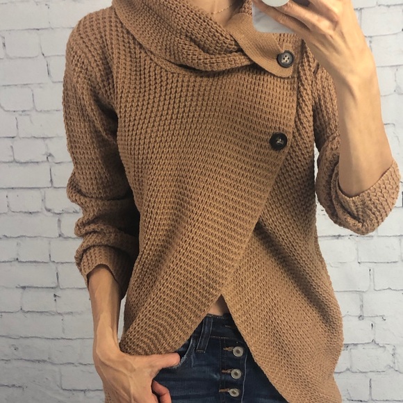 Sweater - Picture 2 of 4